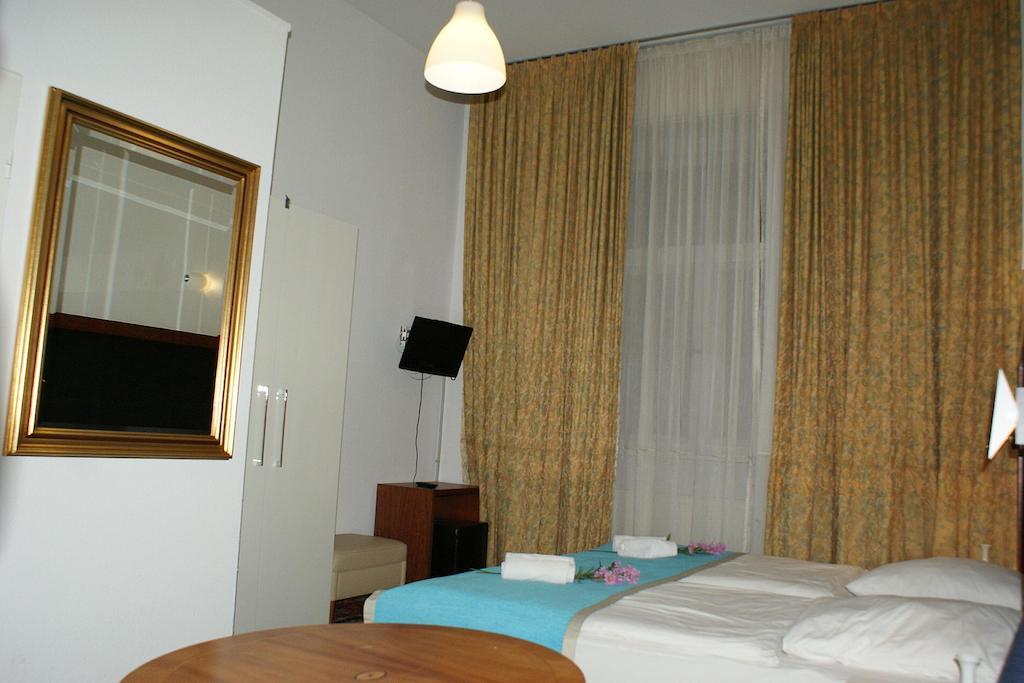 Hotel Garni Aaberna Berlin Pokój zdjęcie