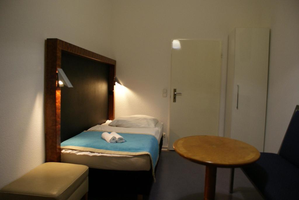 Hotel Garni Aaberna Berlin Pokój zdjęcie