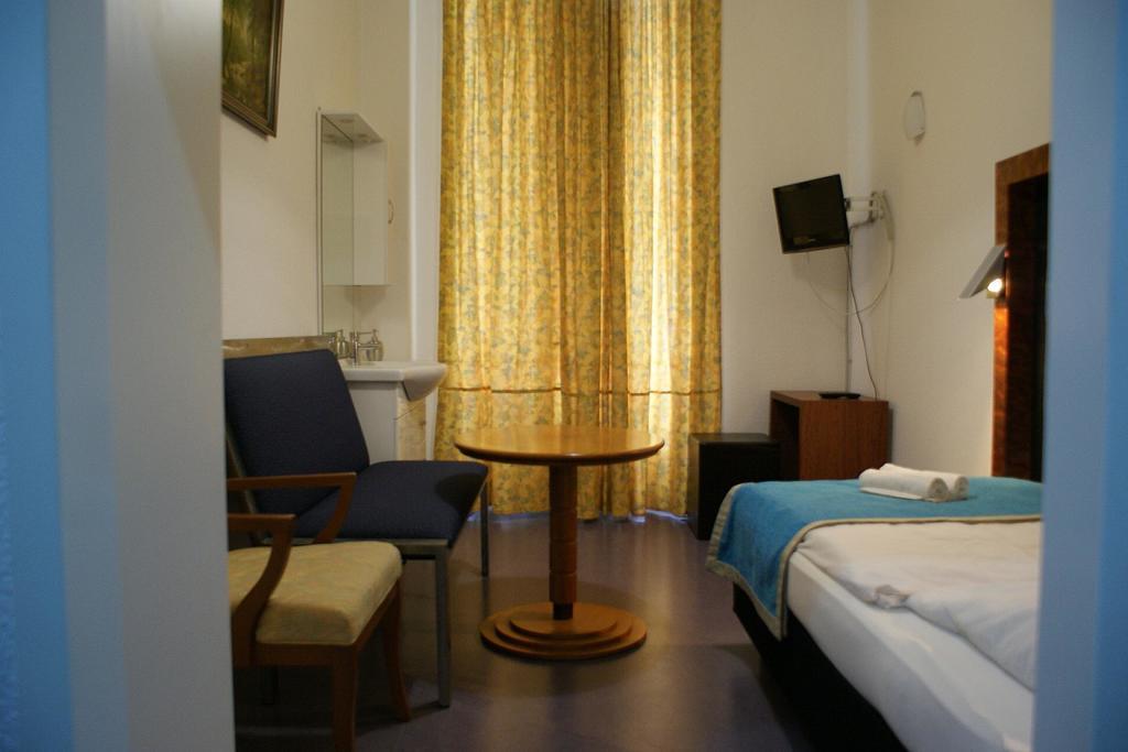 Hotel Garni Aaberna Berlin Pokój zdjęcie