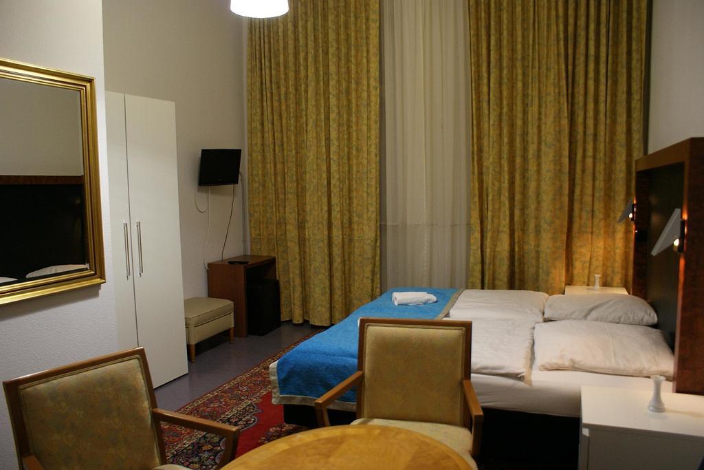Hotel Garni Aaberna Berlin Pokój zdjęcie